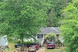 Pre-foreclosure in  SIMON RD Douglasville, GA 30135
