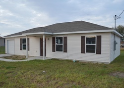 Pre-foreclosure in  WILLOW RUN Ocala, FL 34472