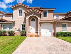 Pre-foreclosure in  SW 274TH TER Homestead, FL 33032