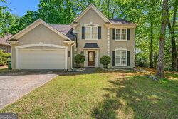 Pre-foreclosure in  CREEK STONE LN Stone Mountain, GA 30087