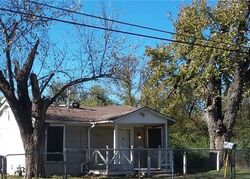 Pre-foreclosure in  LLOYD AVE Fort Worth, TX 76105