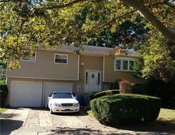 Pre-foreclosure in  HOLLY PL West Hempstead, NY 11552