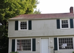 Pre-foreclosure in  GREENLEAF AVE Waterbury, CT 06705