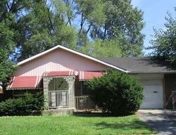 Pre-foreclosure in  S VERNON AVE Riverdale, IL 60827