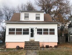 Pre-foreclosure in  ROSELAWN AVE Baltimore, MD 21214