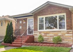 Pre-foreclosure in  S EUCLID AVE Chicago, IL 60617