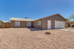 Pre-foreclosure in  E ALTA VISTA RD Phoenix, AZ 85042