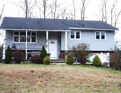 Pre-foreclosure in  BRIARHEATH AVE Englishtown, NJ 07726