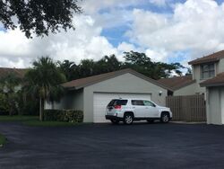 Pre-foreclosure in  SW 110TH LN Miami, FL 33176