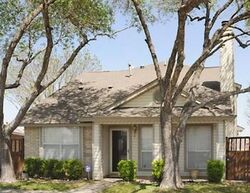 Pre-foreclosure in  FERN MEADOW DR Universal City, TX 78148