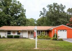 Pre-foreclosure in  SANDWICH DR Waldorf, MD 20601