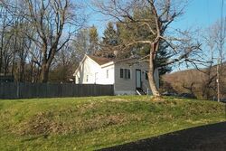 Pre-foreclosure in  LAKESIDE AVE Stockholm, NJ 07460