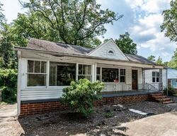 Pre-foreclosure in  BRIARCLIFF RD Macon, GA 31211