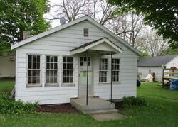 Pre-foreclosure in  W SAINT MARYS ST Decatur, MI 49045