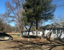 Pre-foreclosure in  WAUBASCON RD Battle Creek, MI 49037