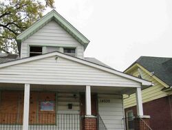 Pre-foreclosure in  ROSELAWN ST Detroit, MI 48238