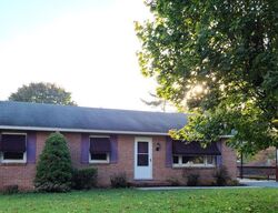 Pre-foreclosure in  DIXIE DR Hagerstown, MD 21742