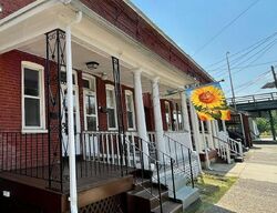 Pre-foreclosure in  W PEARL ST Burlington, NJ 08016