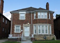 Pre-foreclosure in  SANTA BARBARA DR Detroit, MI 48221