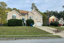 Pre-foreclosure in  WATERWOOD DR Loganville, GA 30052