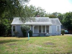 Pre-foreclosure in  FAIRWAY DR Fort Worth, TX 76119