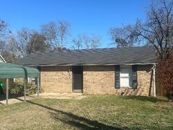  Lewis St, Waxahachie TX