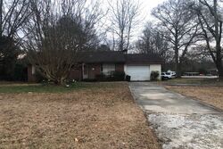 Pre-foreclosure in  VALLEY HILL RD SE Riverdale, GA 30274