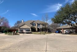  Lake Crest Dr, Mckinney TX