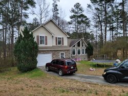 Pre-foreclosure in  WOODS CT Riverdale, GA 30296