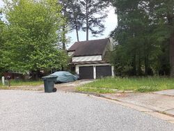 Pre-foreclosure in  ALTON CT Hampton, VA 23669