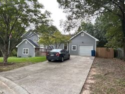 Pre-foreclosure in  WORTHY CT Grayson, GA 30017