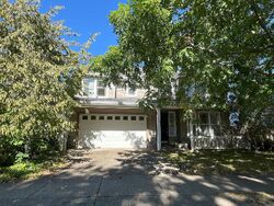 Pre-foreclosure in  Nw Skycrest Pkwy Portland, OR 97229