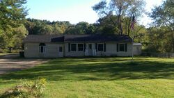  N Creek Rd, Girard PA