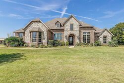 Pre-foreclosure in  Hess Dr Mansfield, TX 76063