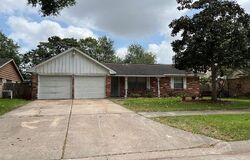 Pre-foreclosure in  PEACH LN Pasadena, TX 77502