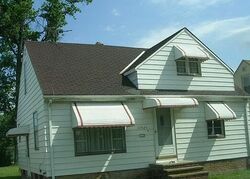 Pre-foreclosure in  Hathaway Rd Cleveland, OH 44125