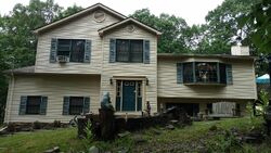  Willows Dr, Hawley PA