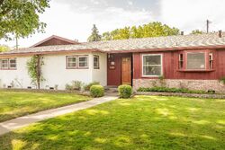 Pre-foreclosure in  Barham Ct Modesto, CA 95350