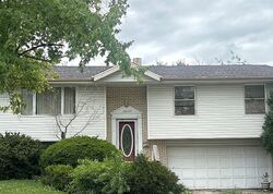 Pre-foreclosure in  Lynne Ct Oak Forest, IL 60452