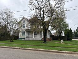 Pre-foreclosure in  Us Highway 20 Garden Prairie, IL 61038
