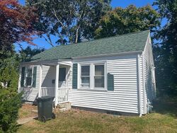  3rd St, Swansea MA