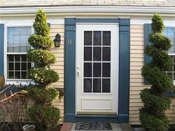  Washington Avenue E, Hyannis MA