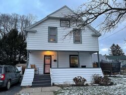  Barker Pl, Waverly NY