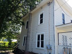  W Center St, Canastota NY