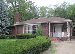 Pre-foreclosure in  Garden Pl Spring Valley, NY 10977