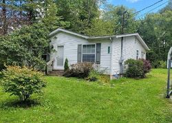  Valleyview Dr, Burton OH