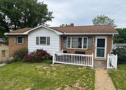  Susan Dr, Steubenville OH