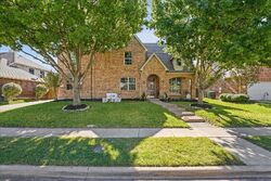 Pre-foreclosure in  Wildbriar Ln Mansfield, TX 76063
