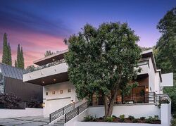  Yoakum Dr, Beverly Hills CA