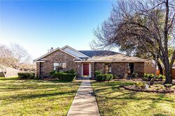 Pre-foreclosure in  Tangleridge Ln Rowlett, TX 75088